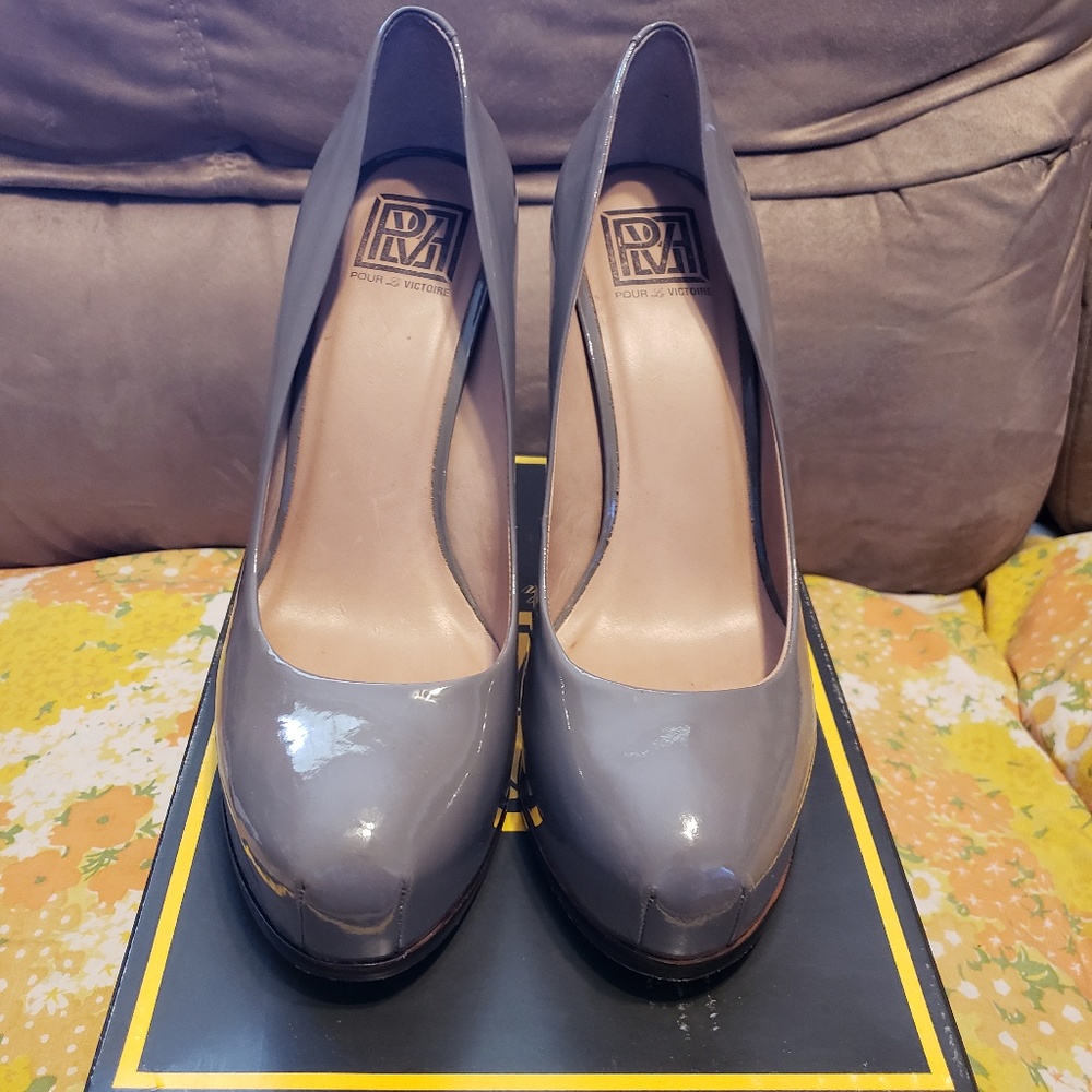 Pour La Victoire Irina Gray Patent Platform Pump